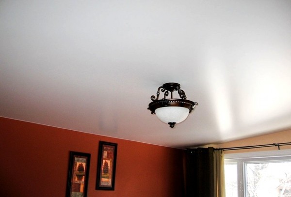 Сатиновый натяжной потолок: эффектное преображение поверхности Сатиновый натяжной потолок: эффектное преображение поверхности