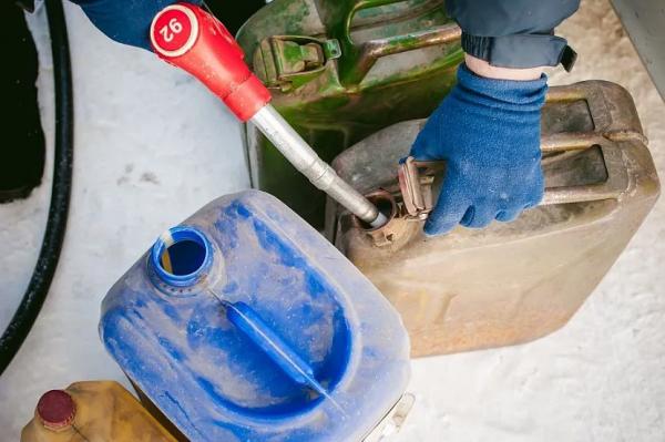 Выбор масла и приготовление топливной смеси для триммеров и газонокосилок