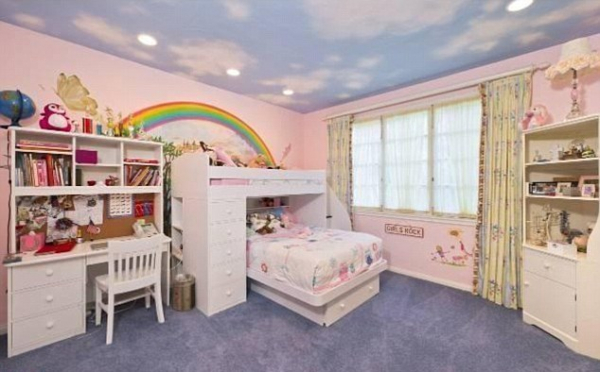 Дом Арнольда Шварценеггера: где живет железный Арни? Дом Арнольда Шварценеггера: где живет железный Арни?