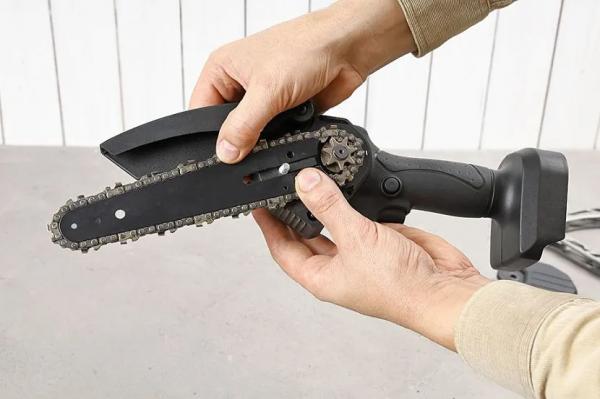 Обслуживание и правила пользования электрической цепной пилой