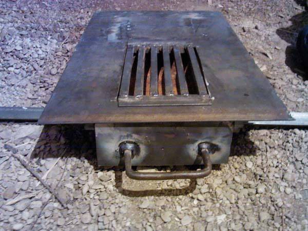 Самодельная буржуйка с варочной плитой (18 фото + описание) Самодельная буржуйка с варочной плитой (18 фото + описание)