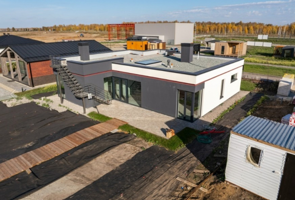Плоская кровля как философия жизни: как в Новосибирске создают Дома Будущего с эксплуатируемой крышей