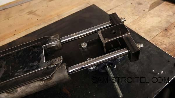 Простой сверлильный станок своими руками (39 фото изготовления) Простой сверлильный станок своими руками (39 фото изготовления)