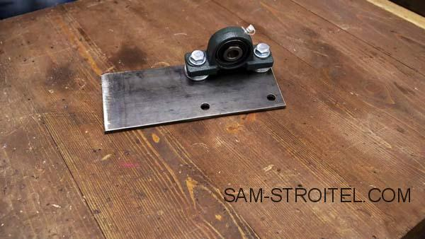 Простой сверлильный станок своими руками (39 фото изготовления) Простой сверлильный станок своими руками (39 фото изготовления)