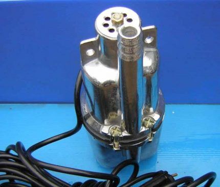 Обзор погружного насоса «Малыш»: схема агрегата, характеристики, правила эксплуатации Обзор погружного насоса «Малыш»: схема агрегата, характеристики, правила эксплуатации