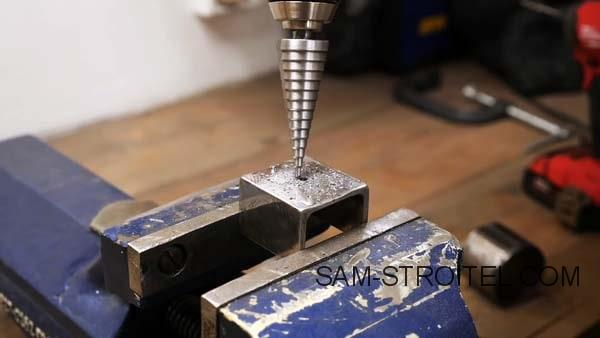 Простой сверлильный станок своими руками (39 фото изготовления) Простой сверлильный станок своими руками (39 фото изготовления)